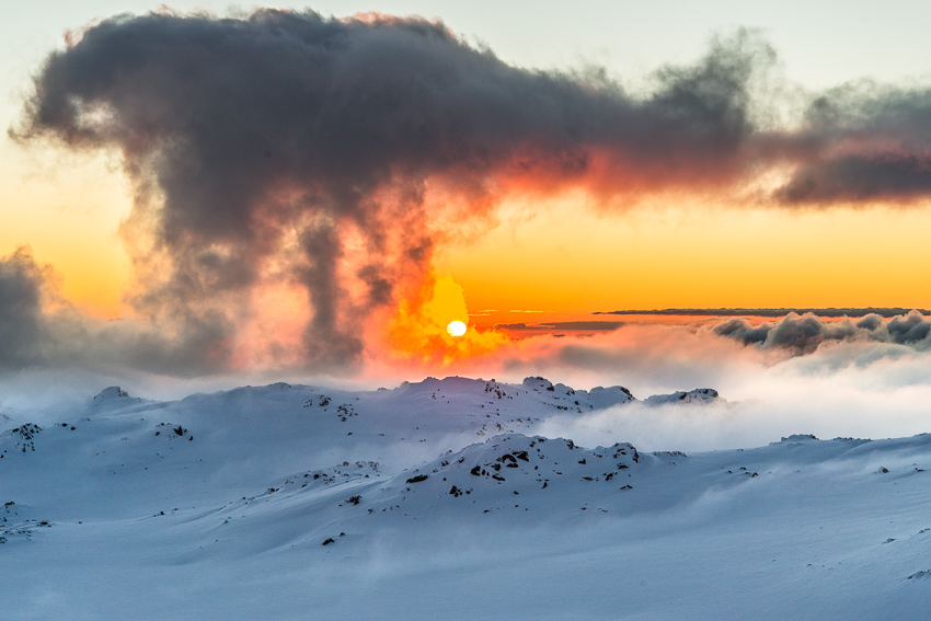 Misty sunset beside Mt. Kosciuszko-8236